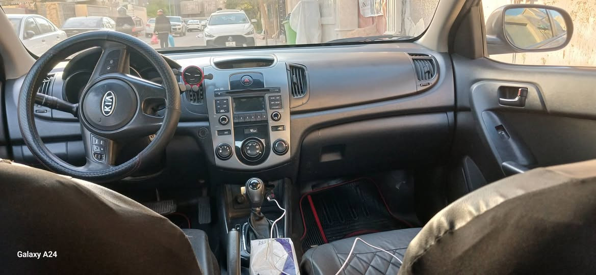 السلام عليكم
كيا سيراتو ٢٠١٣ رقم بغداد محرك ١٦٠٠ قبل فترة شديته مال حاوية مصبوغة حزام مكاني بغداد  الاعظمية سعرها ٨٥ تجي تشوفها وتقتنع بيها  وبيها مجال .
رقم الهاتف *********** بي واتس
