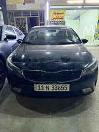 فورتي 2017  محرك دوش 2000  فقط هلال خلفي صبغ  07803521570