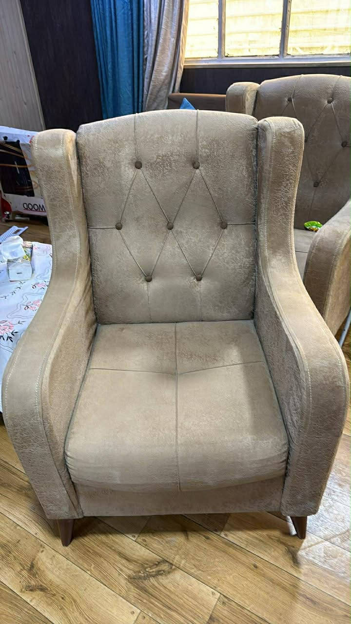 نص تخم قنفات ٥ مقاعد السعر ١٢٥ وبي مجال بدون أضرار


**إذا كنت صاحب هذا الإعلان وتريد حذفه لأي سبب، رجاءا أرسل رسالة إلى الدعم الفني**