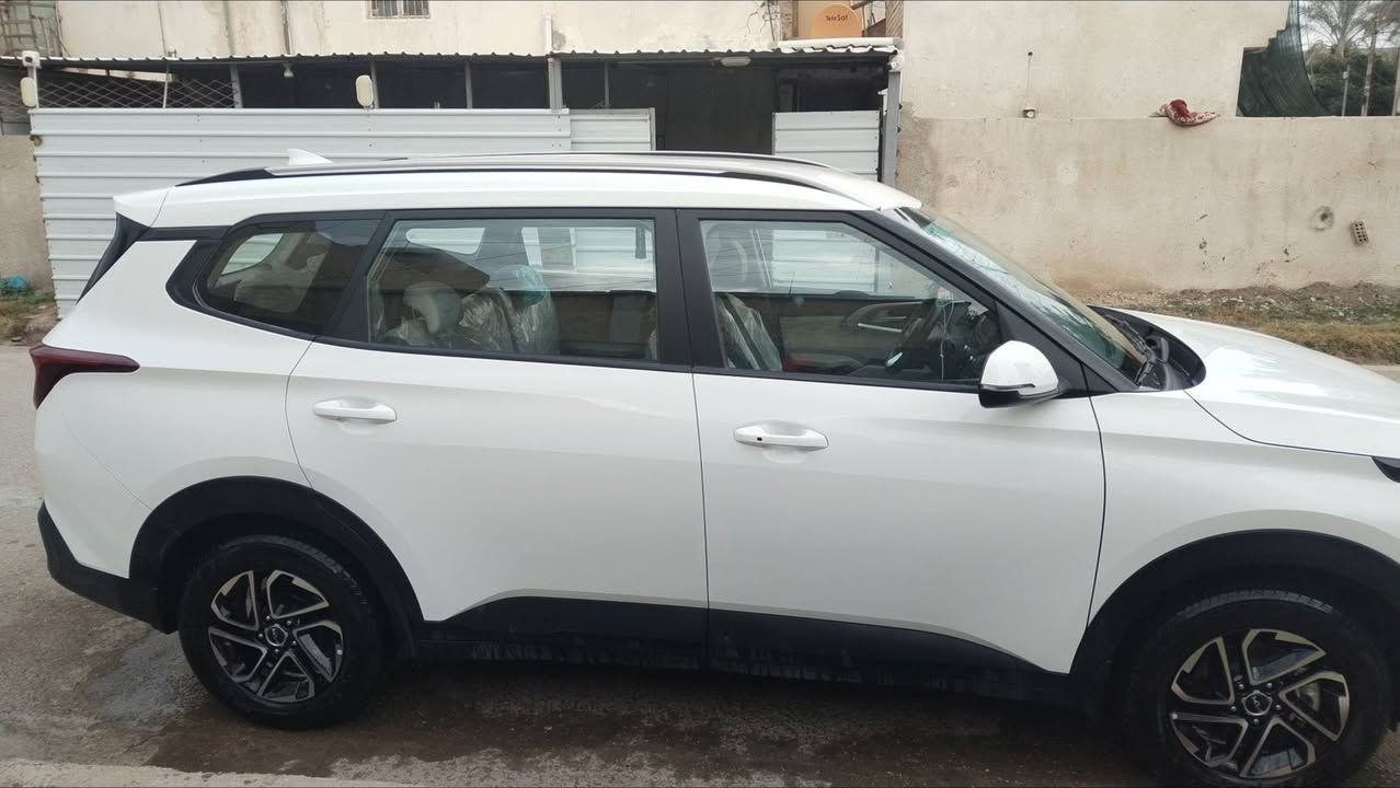 تحيه طيبه
كيا كارينز 2024
7 راكب رقم بغداد 
بسعر 27 مليون قفل 

وارد خليجي ضمان المجموعه الدوليه 
ادامه و  تغير الزيوت والسوائل  كله بالشركه حسب الكتلوك 
السياره بعده داخل الضمان 
ماشيه حاليا 12.500 الف فقط 
مكفوله من كلشي بارد صبغ شخوط الخ 
دوشمه  الكاعيه  جلد بالكامل 

المواصفات لمن يود الاطلاع عليها 
. بصمه 
. تشغيل عن بعد 
. 7 راكب 
. تبريد مركزي 
. كشنات مخمل ومطعم جلد
. حسات امامي خلفي محيطي 
. كامرا دواره  
. شاشه عربي تدعم جميع البرامج 
. اريل نفكيتر 
. تحكم ستيرن 
. اوامر صوتيه 
. تثبيت سرعه 
. ويل فراشه 
. مري كهرباء 
. بك لايت ليد 
. العده كامله
.تبريد مركزي 3 قطع 
مكان سياره بغداد الزعفرانيه 
الاستفسار الاتصال ع. الرقم

‭0770 2951884
بسعر 27مليون  قفل
