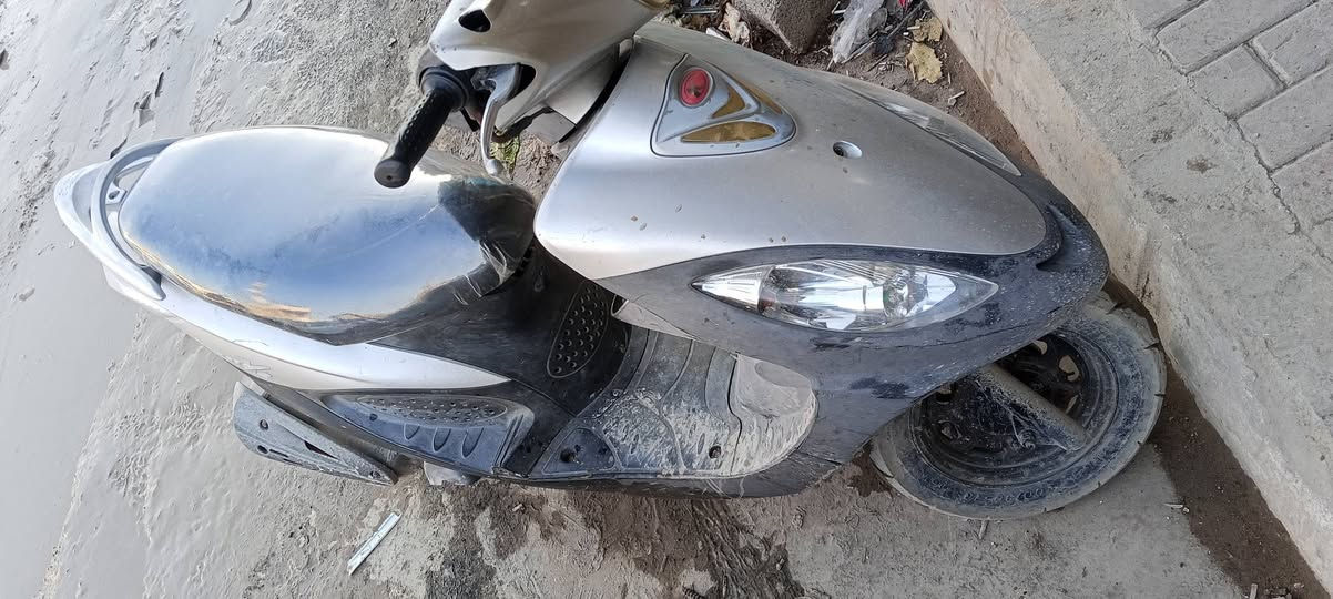 سلام عليكم 
كامكو v2رمبه موديل 12 مامفتحوحه مكينه بيها لاستيك ولف فقط مكفوله من كل شي ب525 وبيها مجال للشراي مكاني رفاعي ***********
