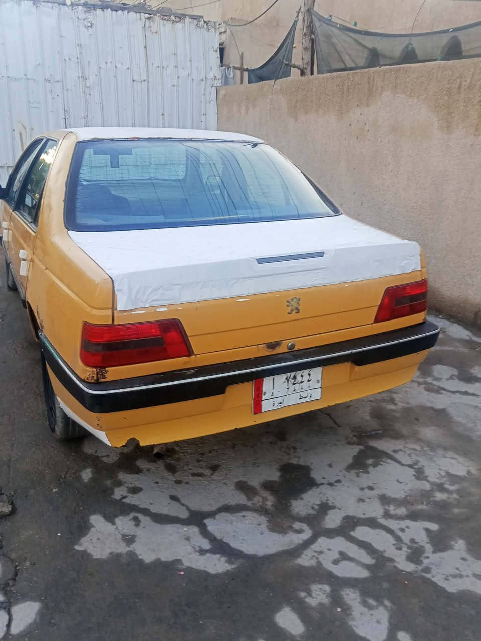 السلام عليكم بيجو ٤٠٥
موديل ٢٠١٢ سياره جاهزة 
مكينه وكير خير من الله 
ابيع او مراوس بسايبة 
راعيه ماندل تعهد سرقات وعشاير سعر ١٥
رقم بغداد الماني سنوية عضم عاج
مكاني بغداد زعفرانية 
***********
