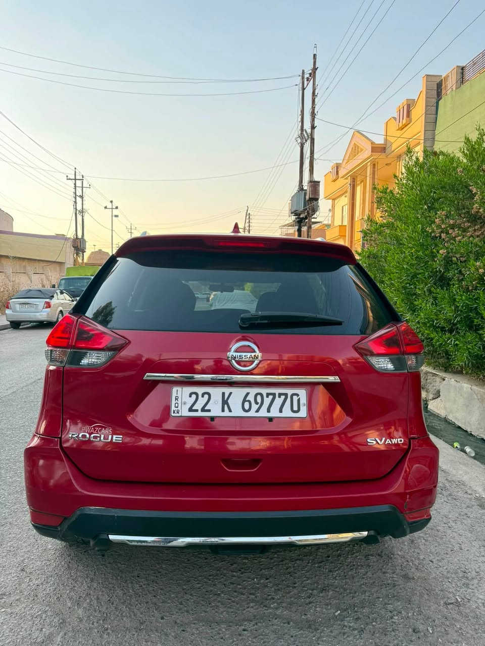 السلام عليكم

للبيع سياره روج نيسان 🏅🚘🏅2017  امريكي

1 فول مواصفات : بصمه تشغيل عن بعد 

2 حساسات جانبيه 

3 تبريد قطعتين 

4 كشن كهربائي :تدفئة كشنات ،مساج 

5 تحكم ستيرن 

6 تثبيت سرعه 

7 ثلاث وضعيات قياده ،سبورت ،مانع تزحلق ، اقتصادي 

8 رقم اربيل جديد 

#الضرر فقط بونيد مصبوغ 
سياره نضيفه كدام العين مثل ما موضح بالصور  

العنوان موصل الايسر 

***********. رقم صاحب السياره
