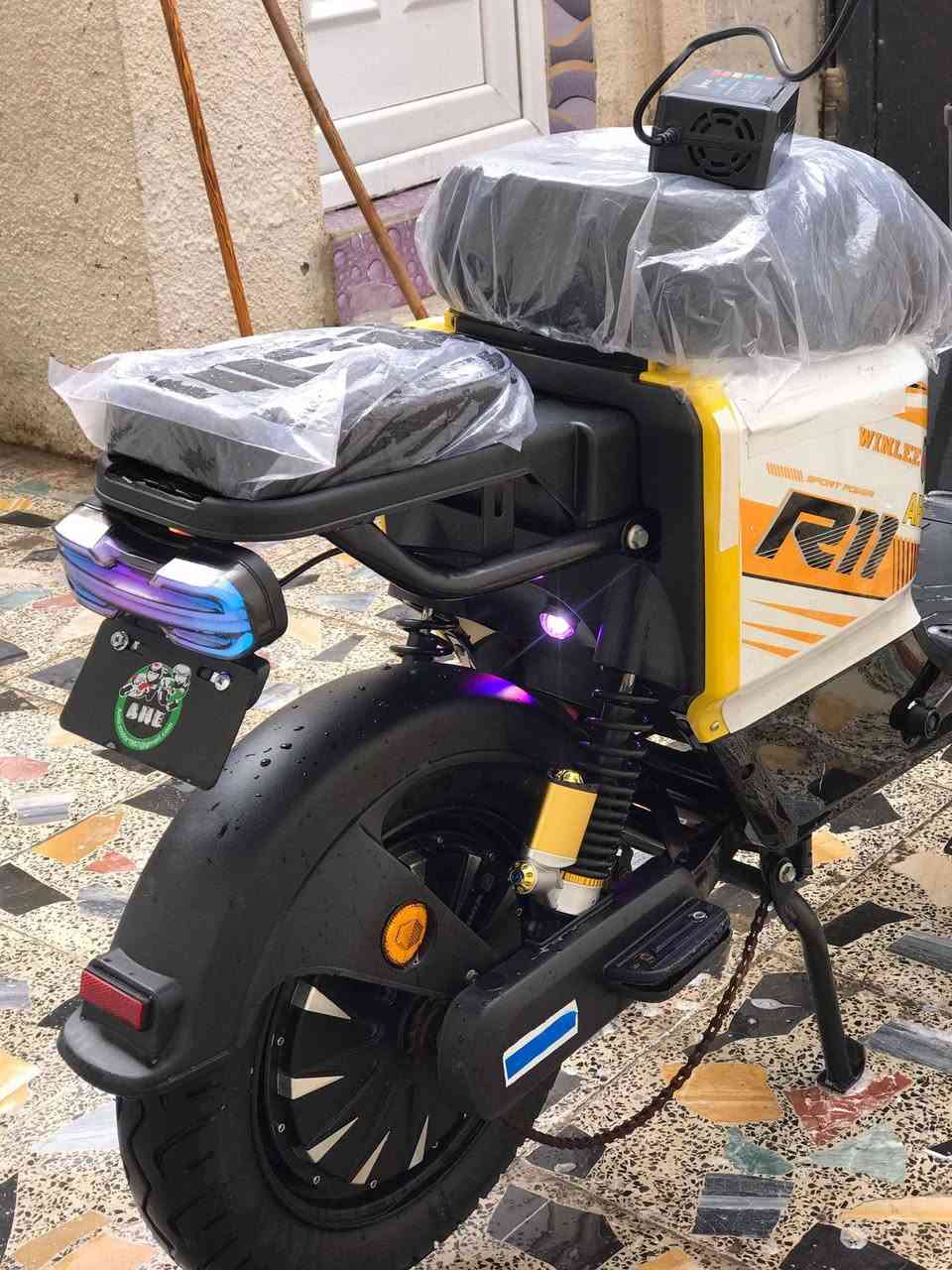 R11كلش جديده ماخذها من الوكيل بطاريه جديده لاصلي مكانها البصرة القبله سعرها من لاخير500قفل كلشي شغال***********
