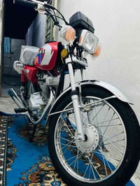 سلام وعليكم دراجه ايراني للبيع مديل 2025 صارلها 4ايام من نازله مكفوله ...