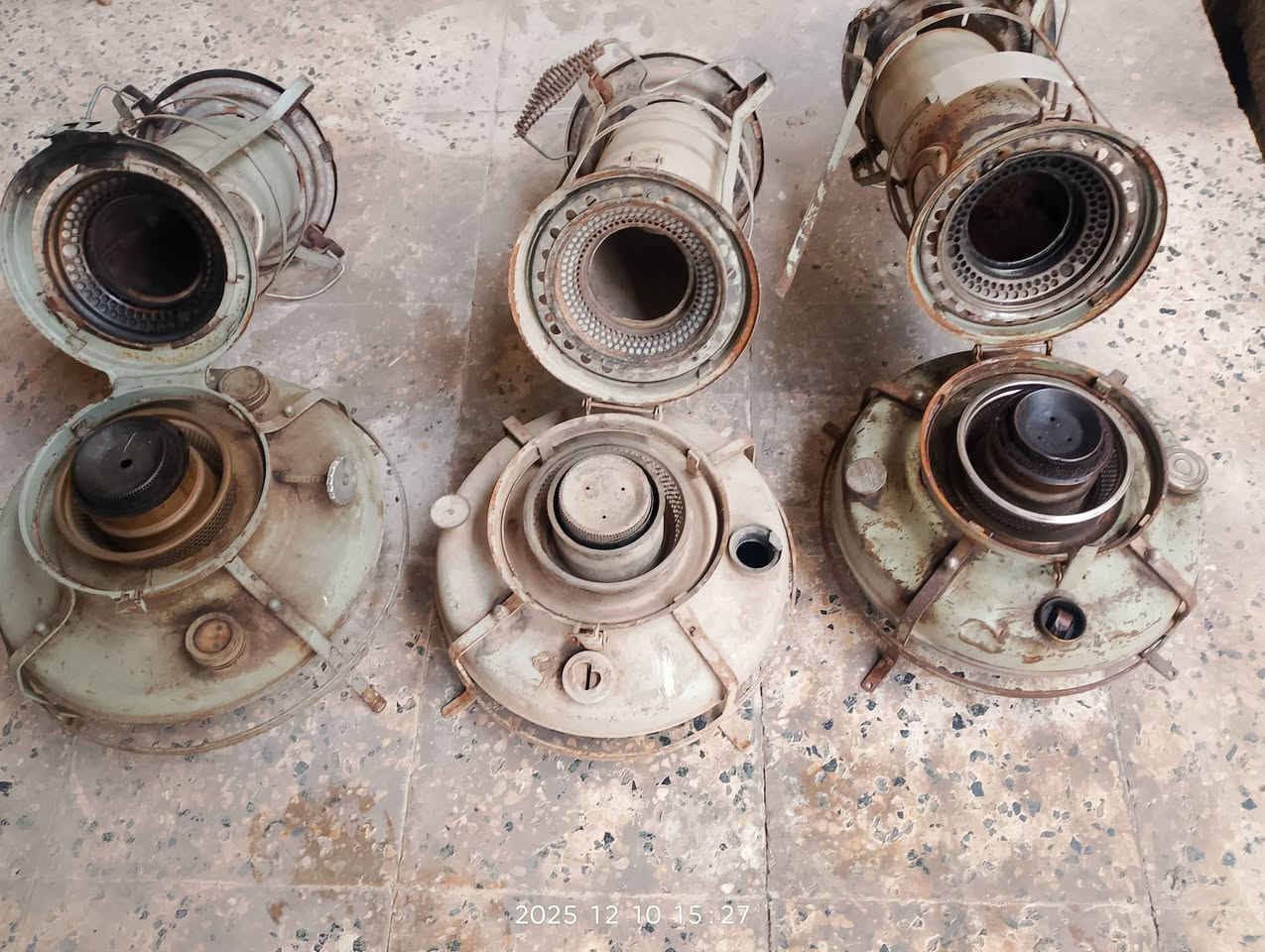 صوبات علاءالدين مثل ماموضحين بالصوره العدد ٣السعر ٥٠٠٠٠ بيهم مجال بسيط طبعا بيهم نحاس  للتواصل الموصل الرقم ***********
