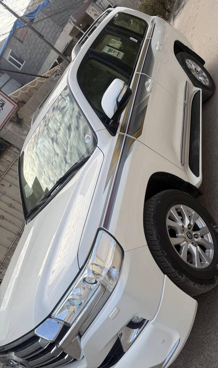 لاندكروز ٢٠١٦
لاندكروز بريم 
موديل 2016
فول مواصفات معروفه مواصفات البريم 
مكفوله كفاله عامه ما عدا رصعه كد اصبع بالجاملغ بارد 
ماشيه ١٢٠ الف كيلو 
السعر ٤٦٨ ورقه 
مكاني بغداد للتواصل ***********
