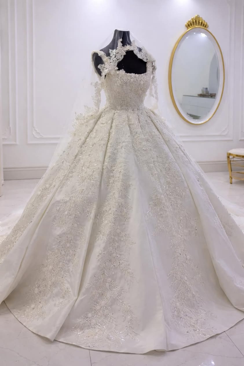 سلام عليكم 
بنات بدلة زفاف ملكية للبيع فخمة كلش التصوير ضالمها قماشها ستن ثقيل وشغلها هاند ميد مع طرحة ملكية ٥ امتار تقريبا ماخذتها من مصمم الازياء سيف العامري سبب البيع مكان ما عندي الها ومغسوله ومكوية مكاني نجف


**إذا كنت صاحب هذا الإعلان وتريد حذفه لأي سبب، رجاءا أرسل رسالة إلى الدعم الفني**