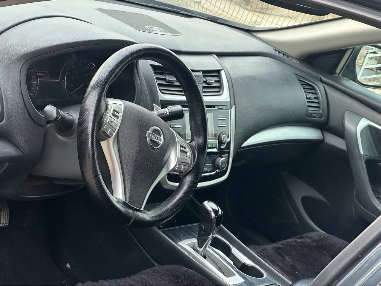 ئالتیما ٢٠١٨SLفول فول بەس سلایت نیە     سەیارەکە جاهیزە گیرو مەکینەو بەناو کردن بەشەرت رەقەموو سەنەوی تا٢٠٣٠نوییە بۆ زانیاری زیاتر *********** أربيل, العراق
