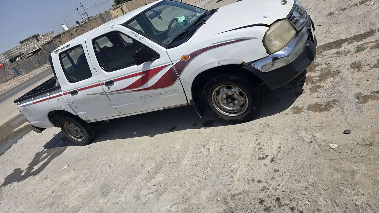 نيسان شبوط ٢٠٠٧ سنويه باسمي منتهيه هاي السنه رقم بصره محرك كير مضبوط تبريد تدفئه شغال وكل كهربائياتها كامله البدي مثل مامبين بالصوره مكانها حي الاصدقاء  للاستفسار
***********
