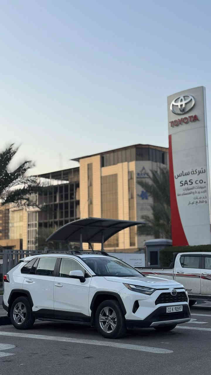 السلام عليكم 
تويوتا راف فور 2024 هايبرد Xle مواصفاتها معروفه فول الفول فتحه كشنات كهرباء شاشه جبيره عدادات دجتل تشغيل عن بعد والباقي مواصفات معروفه حادثها فقط بنيد الباقي مكفوله كفاله عامه عدا البنيد بيها قطعه وحده صبغ فقط الباقي كفاله مكانها بغداد الدوره استفسار اكثر : ***********
