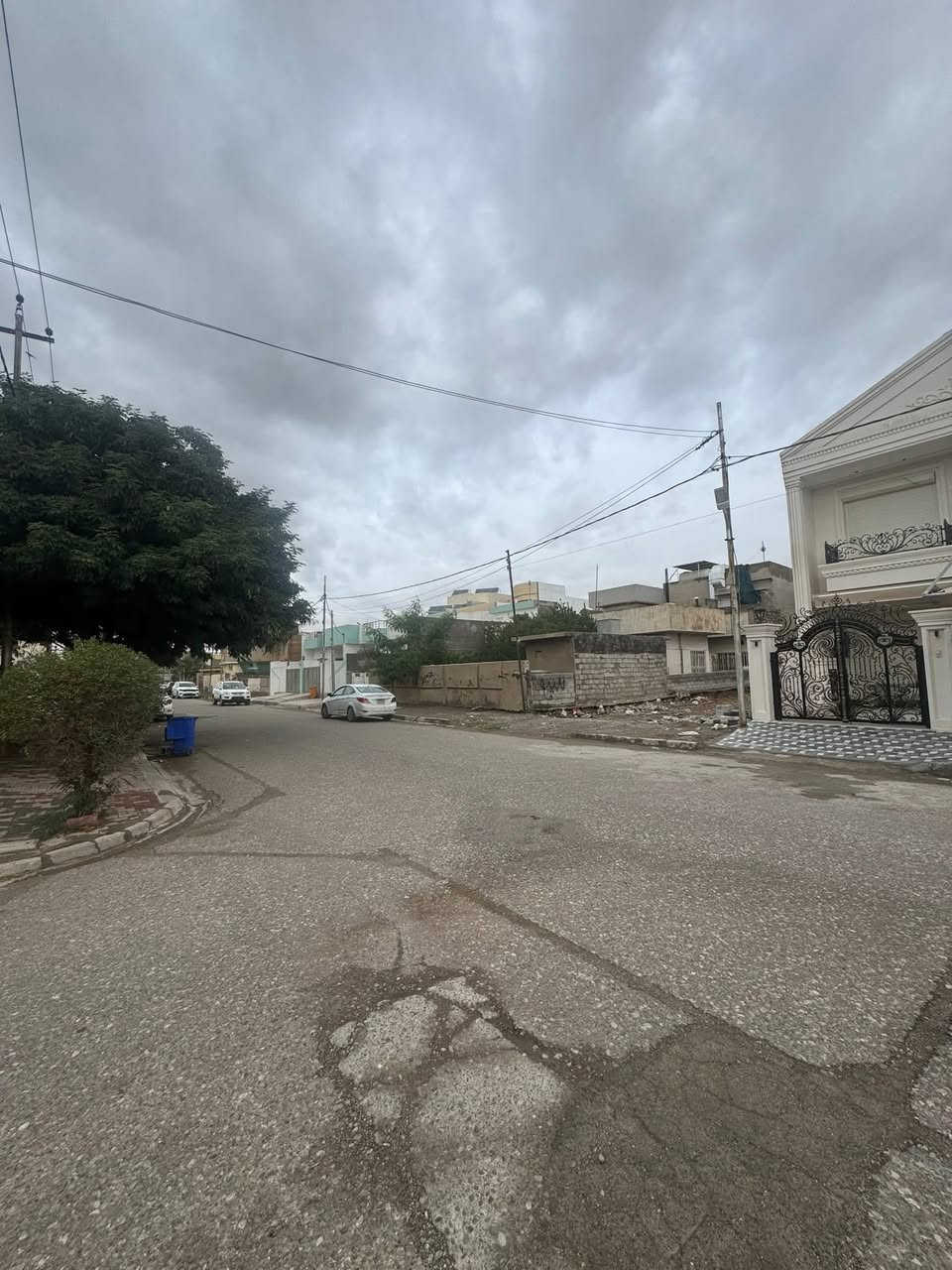 قطعة ارض للبيع موقع مميز جداً حرف T
المساحة : 200 مترمربع 

الموقع : كـركـوك - تسعين الجديدة حي الضباط مقابل جامع امير المؤمنين 📍

القطعة يطل على شارع 20 متر 

🟨  لـلاستفسـار  يمكنكم مراسلة الصـفحة 

ونـتشـرف بزيارتكم #عقارات_أمــلاك 

العنوان:  كـركـوك  شـارع القدس مجاور Box  cofe  مقـابل افران الحياة 📍

 للاستفسار اتصال أو واتساب:

📞  ***********

📞 ***********⁩⁩⁩⁩⁩⁩⁩⁩⁩⁩

لمشاهدة بقية العروض مع ذكر الأسعار، انضم إلى قناتنا على التليجرام عبر الرابط التالي
https://t.me/Amlak_real_estate96⁩⁩⁩⁩
