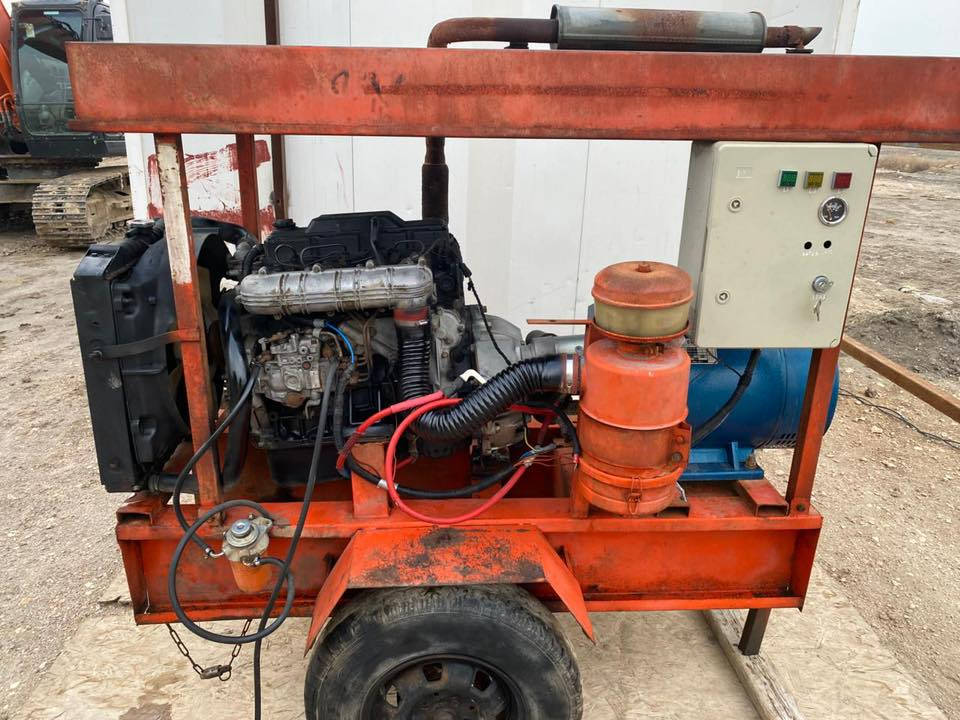 السلام عليكم مولد كيا مستخدمة حيل نظيفة شغاله لاتيخير ولاتقبص راس التوليد ٣٠ كيفي تونه شادينا الها العنوان الناصريه رقم ***********
