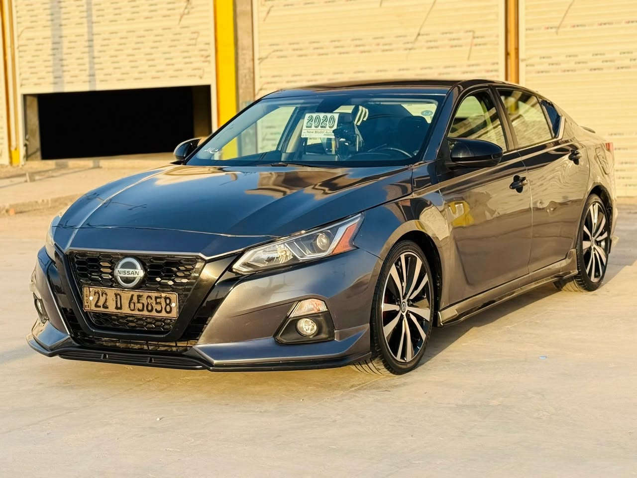 للبيع التيما S
 محدث  SR كت كامل 
السعر 115بيها مجال
***********
موديل 2020
الون نفطي
بصمة ابواب
بصمة تشغيل
بصمة صندوك
كاميرة خلفيه 
تثبيت سرعه 
شاشه لمس 
شاشه جبيرة
رادار 360 درجة 
كاميرا خلفي 
دعاميات SR جديد 
دوسات SR
ويل  SRجديد 
تايرات جديد 
ماشيه ١٠٠
لايتات زنون بلادي 
كير مكينه بشرط 
سيارة بيهة خمس قطع كلير بدون دواخل بدون ارباك شرط
صور حادث بل منشور 
رقم سنويه جديد تحويل ثاني يوم 
مكان السياره ديالى خانقين
