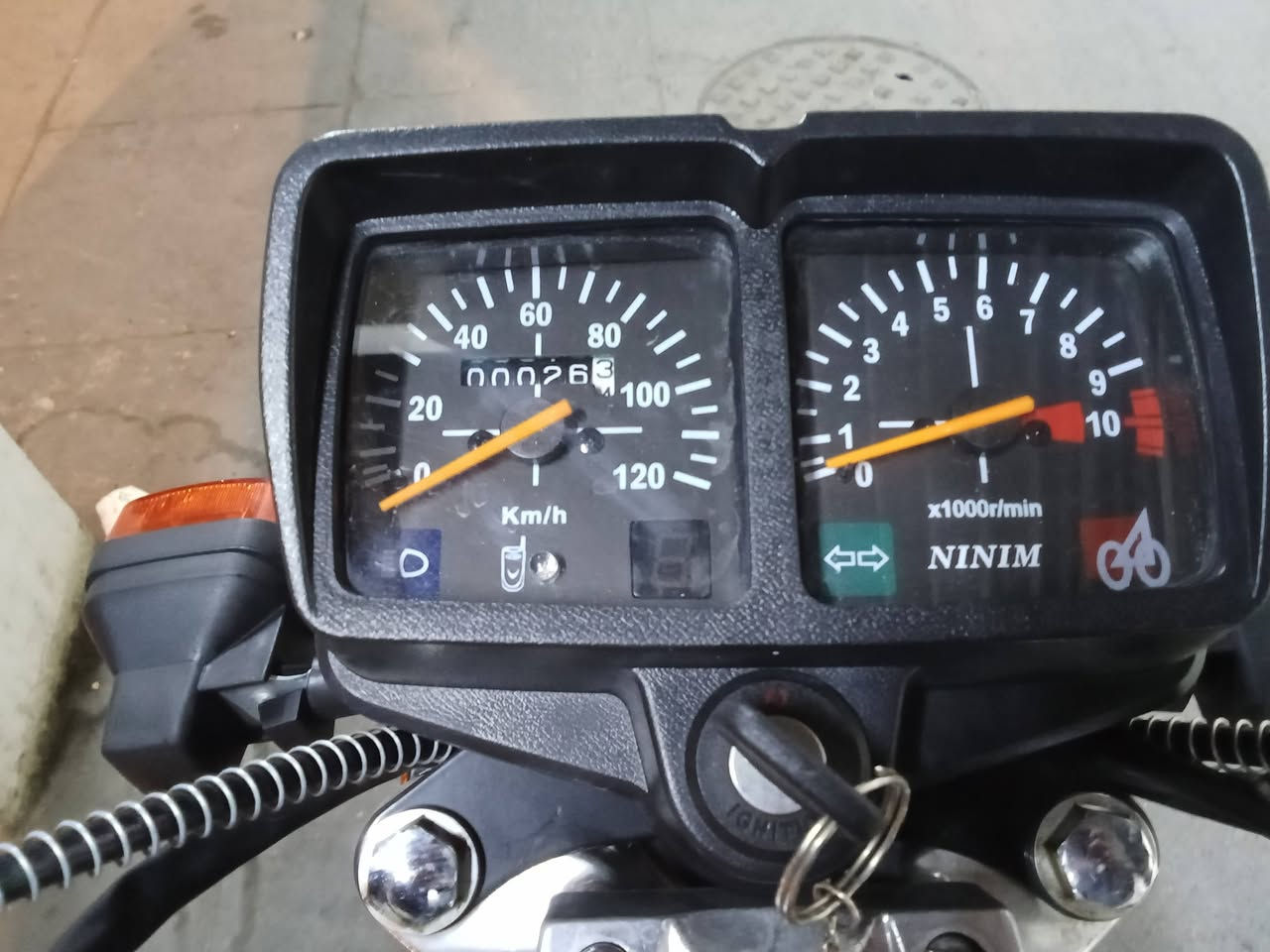 السلام عليكم شباب دراجة ايراني اسمهة ناينم موديل 26 جديدة جديدة بمعنة الكلمة صارلهة  18 يوم من امنزلهة رمبة وصلهة والمنفيس لاصليات موجودات العنوان بغداد باب المعضم ولا ستفسار ***********
