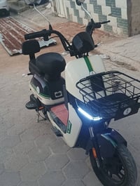 GT • دراجة كهربائية • مستخدمة شهرين