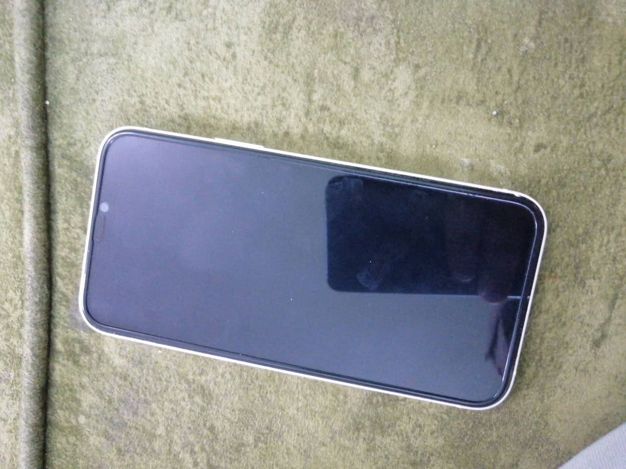 عندي ايفون 12 عادي للبيع فقط 
ذاكره 128 دبل شريحه بطاريه 97 

السعر قيم اذا عجبني ابيعلك


**إذا كنت صاحب هذا الإعلان وتريد حذفه لأي سبب، رجاءا أرسل رسالة إلى الدعم الفني**