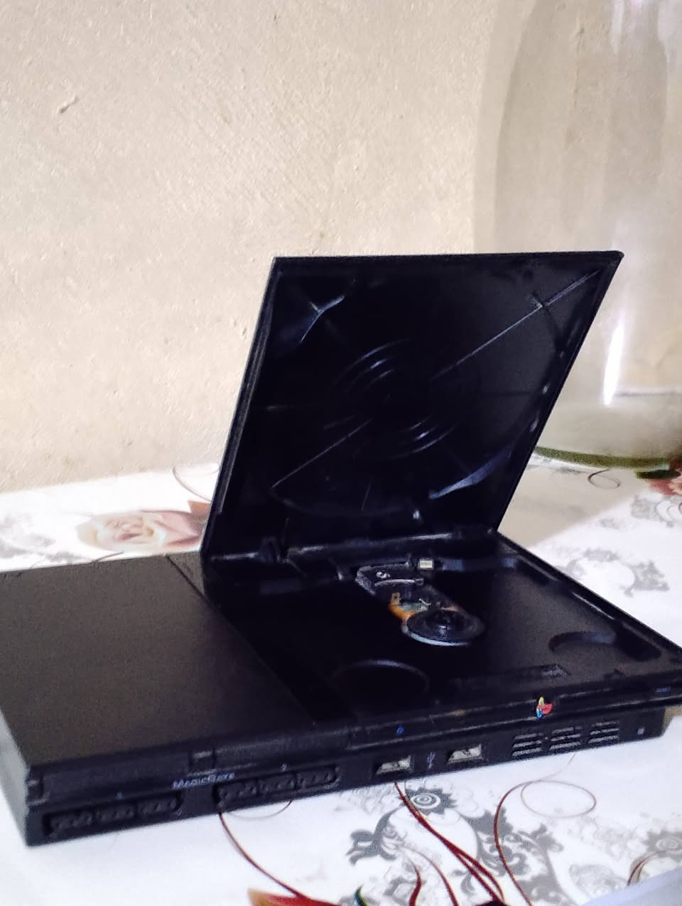 للبيع بلايستيشن 2 ✅ مع ميموري ✅ مع محولة (أدابتر) ❌ بدون يد تحكم
الجهاز بحالة جيدة، والسعر قابل للتفاوض .                                                                         السعر 65  .                                                                                                                        للتواصل مازنجر . توصيل ماعندي.. الموقع🏡 بغداد الدوره  . الزهور


**إذا كنت صاحب هذا الإعلان وتريد حذفه لأي سبب، رجاءا أرسل رسالة إلى الدعم الفني**