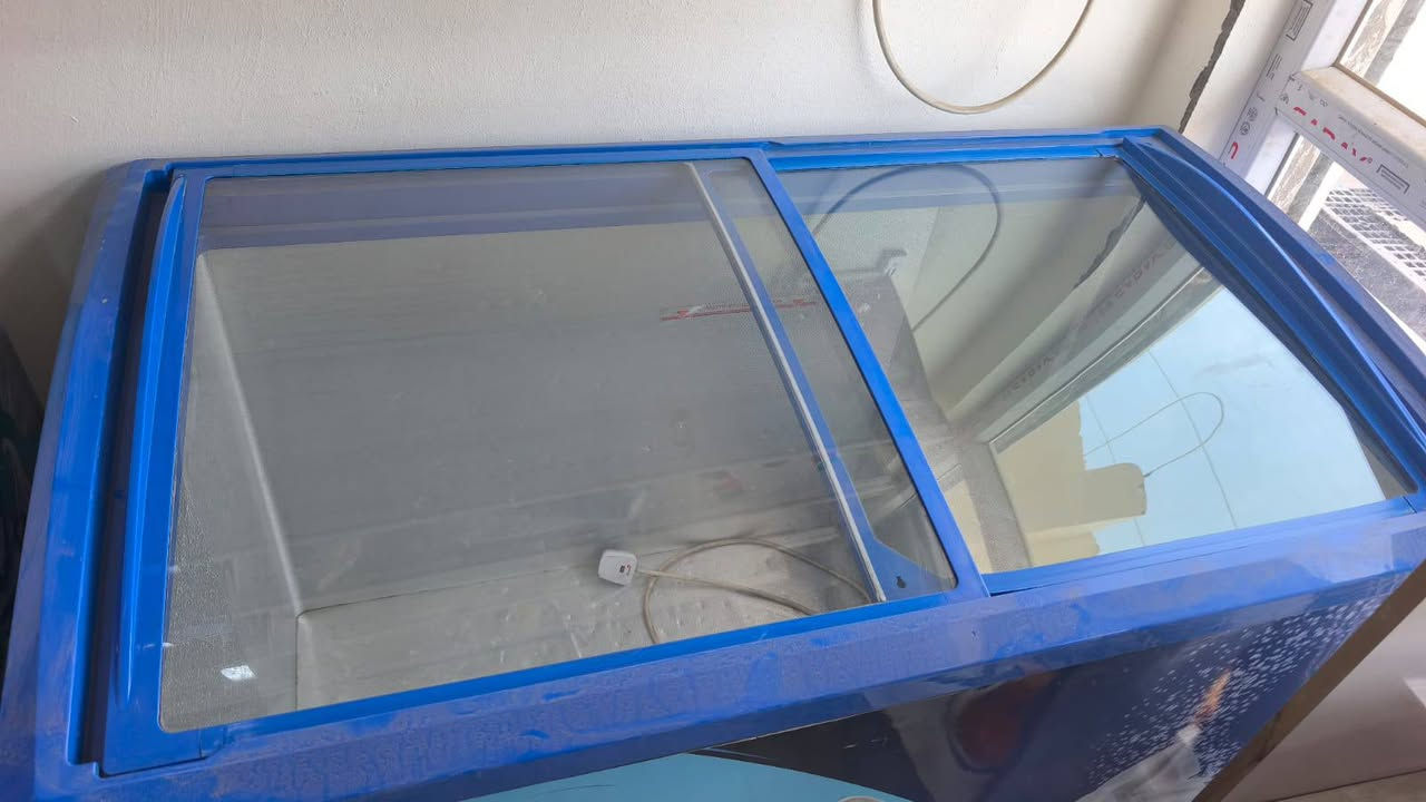 السلام عليكم 
3 برادات افقي للبيع مستعمل
نضيفات ومرتبات وقويات 
برادات اخو الجديد تفحص بنفسك وتشوف مستعجل عليهن 
الموقع / ديالى / بعقوبة / دور الزراعة الرابعة 
الاستفسار الاتصال على الرقم : ***********
