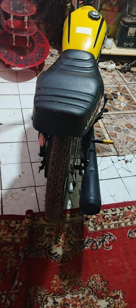 دراجه ادوات للبيع محتاج  واريد ابيعها سعر400 وبيهة مجال بسيط العنوان تنومه الدواجن
رقم ***********
