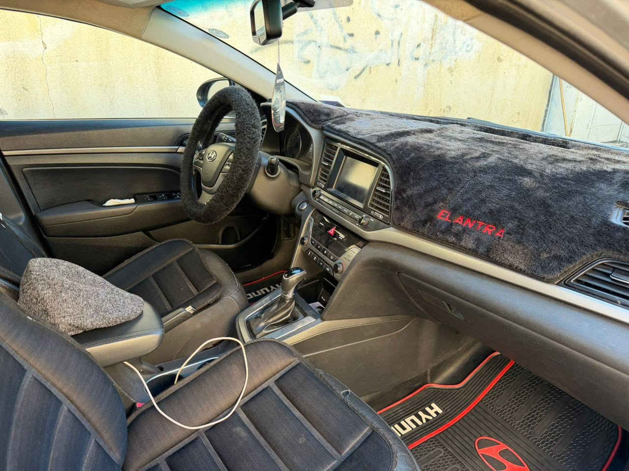 السلام النترا للبيع لمتد ما عدا سلايت ماشيا 94 ميل محرك 2000 دوش محرك كير شرط سعر  مناسب جدا سعر على اتصل رقمي ***********
