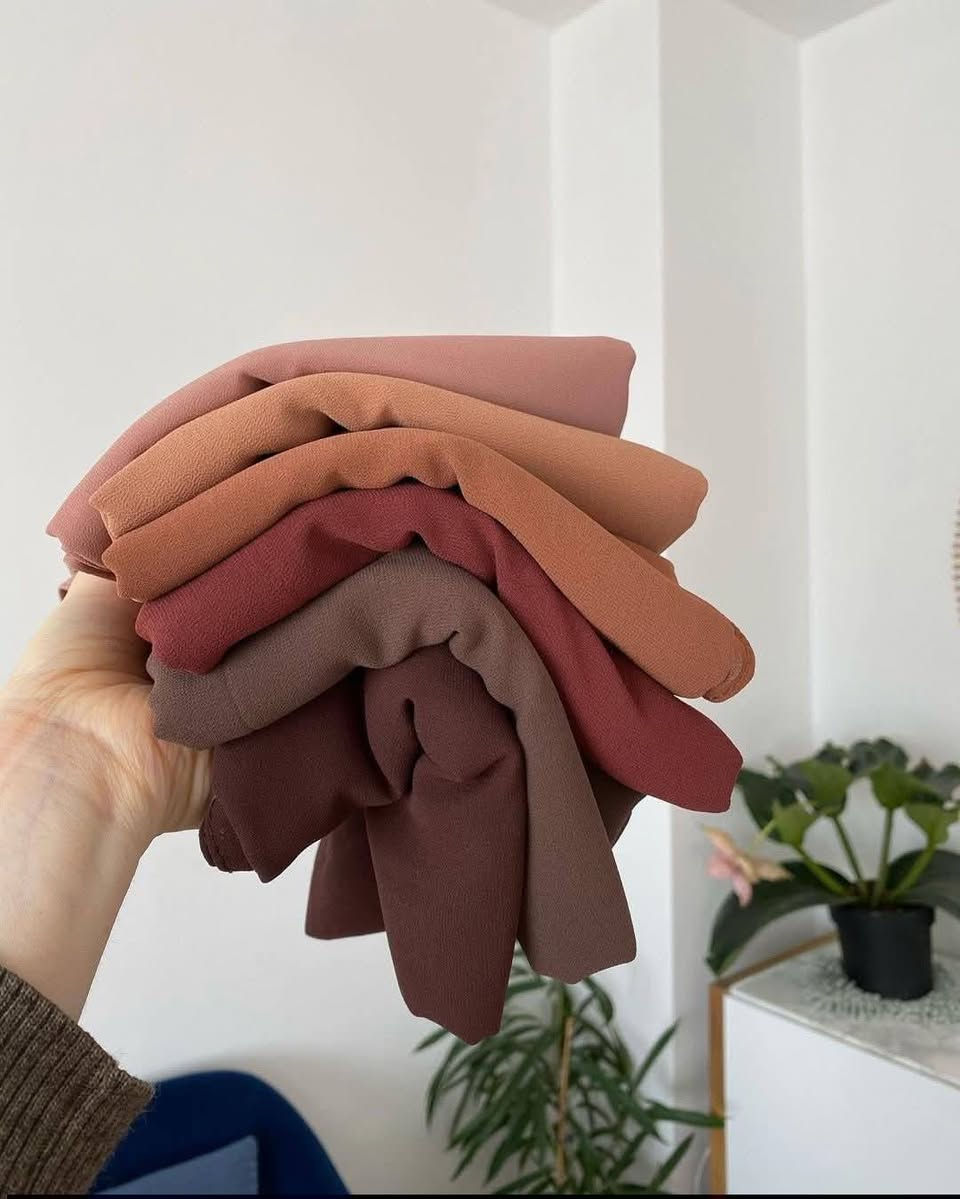 عرض ((عيد الفطر لمبارك))بلش استغلوا العرض كميته محدودة شال جرجيت 😍هالشال مستحيل يروح موديلة ابد يخبل وبكل موسم ينلبس ويه كل اللبسات والستايلات يرهم وخاصة هسه جايكم العيد 🫣 يجنن ويه البشتات والصايات بي عروض وتوصيل مجاني لكل العراق دزي رسالة وادزلج العروض والالوان كامله
فقط عند ((مجمع الإنيس للعبايات)) 🥰


**إذا كنت صاحب هذا الإعلان وتريد حذفه لأي سبب، رجاءا أرسل رسالة إلى الدعم الفني**