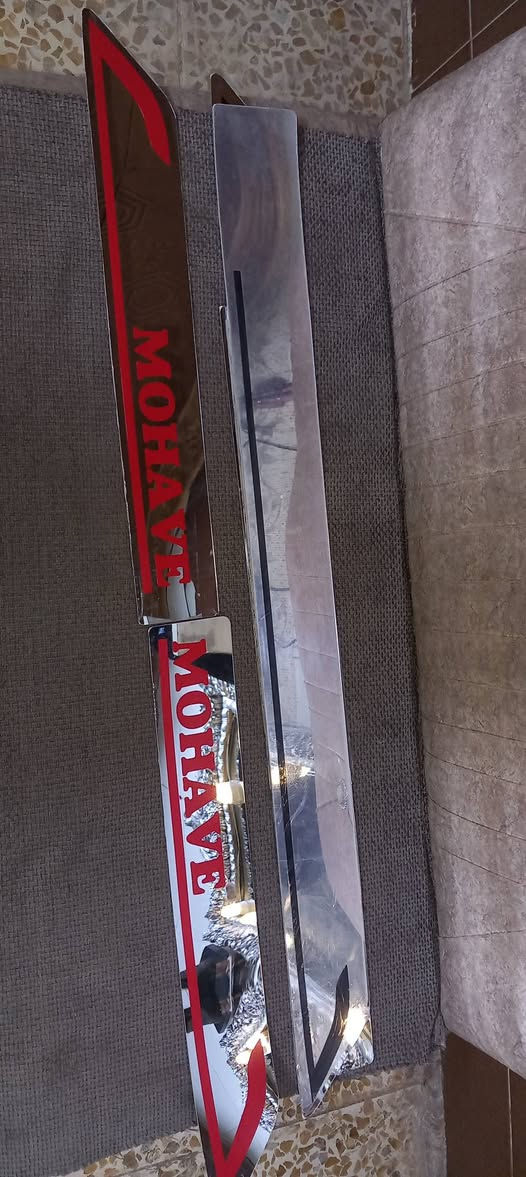 ترايش أبواب كيا موهافي  مصطرة اسفل الأبواب عظم بلاستك اكرلك تايلندي( مراية ) متوفر بأكثر من لون وحسب الطلب فضي ( نيكل مراية ) نيكل ذهبي مع شريط حسب الذوق اريد احمر تريد اسود موجود اتصل واني خادم  وموجود ورق الماني وايظآ ورق صيني كلشي بسعر واكثر من شكل شرفني واني خادمك او الاتصال ***********وات ساب ماسنجر تلكرام
