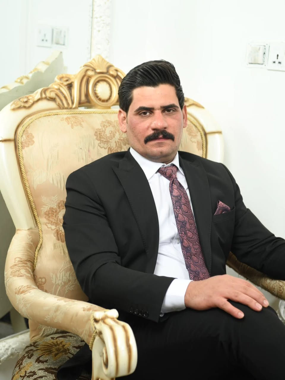 الف مبروك الخطوبه مرتضى النقاش
المصور علي الشاهين للحجز ***********
