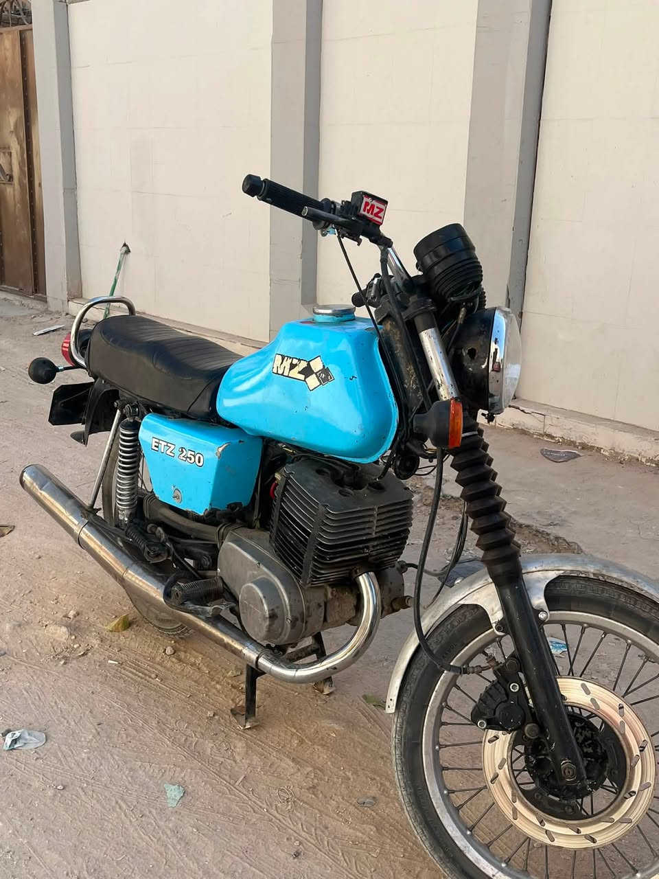 ماطور 88 للبيع الماطور يخبل المكينه كصه 2 بيها لحيم بلمجمع الماطور ينرادله نواقص بسيطه  السعر 800وبي مجال مكاني كربلاء رقمي ***********

