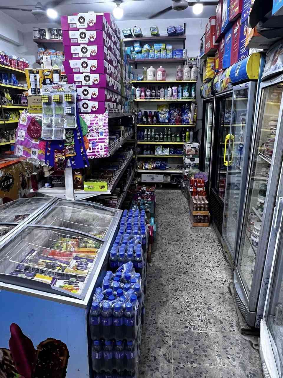 سلام عليكم
اسواق جهازه وكامله 

…موقع بغداد الحريه شارع المشتل 

الاسواق ركن ع شارع خدمي ومنطقه سكنيه 

سعرهه مناسب وبضاعه خير من الله 

عارضه طرحيه وعاموديه ملك الامحل سلال جباس كلهن ملك الامحل ماعندي مال شركات فقط 

( شركت بغداد & شركت كولا & مجمده ايسكريم ) 

للستفسار *********** 

بسبب ضروف العمل وقت 

شغاله ودخل خير من الله
