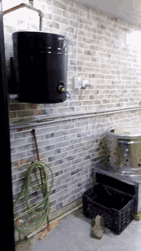 غراض محل دجاج كاملة للبيع السعر 350 وبيهن مجال الرقم 07708419232 بي وا...