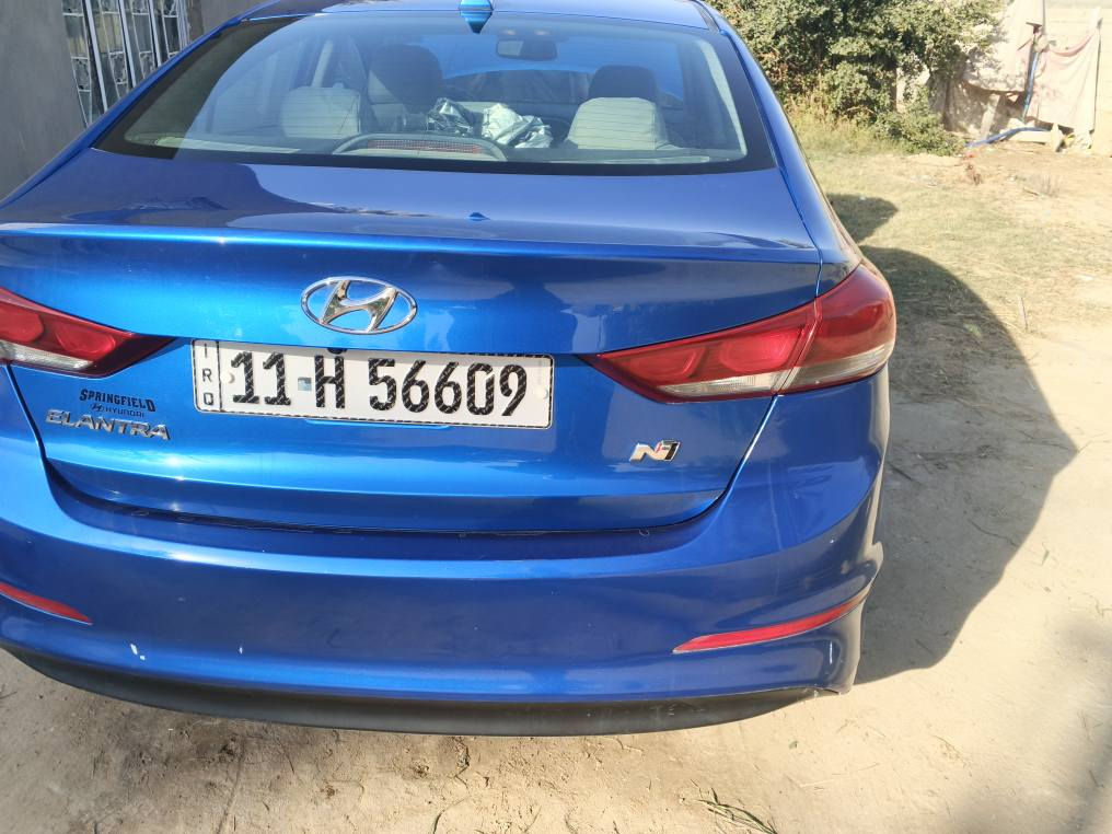 النترا 2018 امريكي  فول موصفات
ماشيه 79الف ماشيه

بصمه

كشنات جلد 

فتحه سلايت  

فول تحكم استيرن

مري شفط وترحيب 

شاشه جبيره 

داخل رصاصي واسود

نضام سبورت 

حساس اصلي 

يدات نيكل 
رقم انكليزي بغداد 
محرك 2000 دوش 

هزه وسنويه جديده بسمي 

مكان الدوانيه... الدغاره

سعر 138وبيه مجال حك الجيه 

رقم ***********
