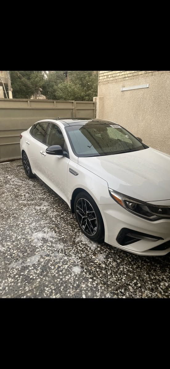 السلام عليكم اخوان للبيع اوبتما موديل 20 وارد امريكي كلين بدون حادث فقط دعامية اماميه كما موضح بالصور وصورها من امريكا موجوده بالمنشور رقم بغداد باسمي ماشية 68 الف اصل استخدام شخصي سيارة فول مواصفات 

🤍 مواصفات السيارة

1- بصمه
2- ويلكب حجم 18 كروم
3- لد امامي لد خلفي
4- دبل صالنه
5- اشاير بالمري + مراي شفط
6- بدات نيكل خارجية
7- تدفئة كشنات وتدفئه ستيرن وكشن السائق كهربائي
8- تحكم ستيرن جهتين
9- كامره خلفيه دواره
10- شاشه كبيره
11- كشنات جلد بلادي
12- كشن كهربائي
13- حساسات خلفيه
14- رادارات
15- تحديد مسار
16- قياده ذاتيه
17- مثبت سرعه
18- ثلاثه انظمه قياده (عادي + سبورت + رياضي)
19- مكينه 2400 جي دي اي مكينه وكير كفاله 

للاستفسار ***********
