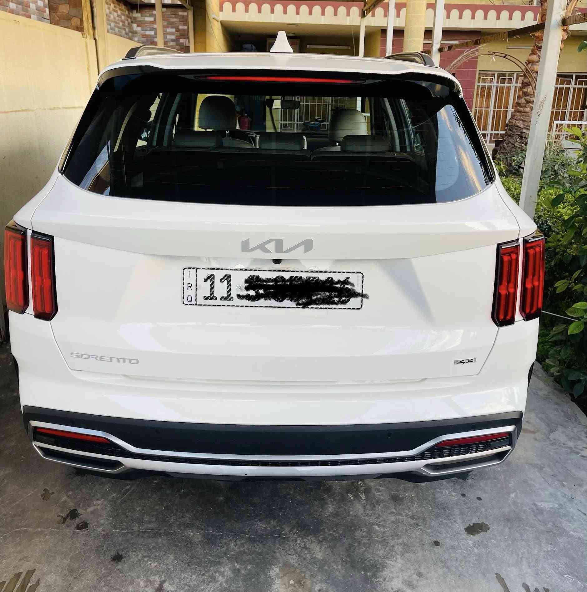 سلام عليكم 
للبيع
كيا سورنتو موديل ٢٠٢٣ خليجي فور اكس
ماشية ٣٥
رقم بغداد
فول مواصفات واحد على واحد فور اكس 
بصمة
بانوراما 
كير ماوس
سايد برك بصمة
فورويل 
كشنات تدفئه تبريد
خمس كامرات 
كشنات كهرياء
صندوك كهرباء
مري شفط 
تشغيل عن بعد 
شاحن واير ليس 
شاحن في الكشنات الامامية
ستة سلندر 
سبعة راكب
اريل انفكيشن 
حساسات 
اوتو هولف

السعر ٣١٢ وبيهة مجال 
مكان السيارة بغداد 
***********
