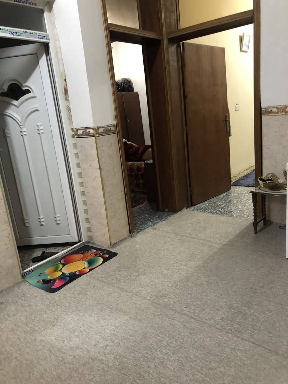 السلام عليكم من رخصة الادمن بيت للبيع مواصفات جيده بناء حديث يتكون الطابق الاول 3غرف وصاله كبيره الطابق الثاني غرفه ومطبخ وحمام موصفات عاليه جذا مثل ابالصوره مساحة البيت 200 م طابو زاعي سعر البيت سعر 100 مليون مكان لبيع مسيب حي ام البنين


**إذا كنت صاحب هذا الإعلان وتريد حذفه لأي سبب، رجاءا أرسل رسالة إلى الدعم الفني**