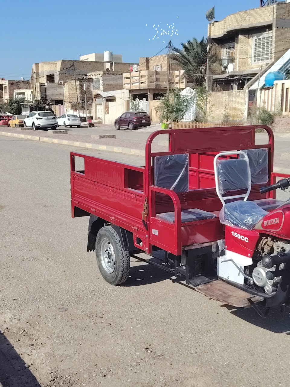 ستوته لبيع ستوته جديد موديل 21وراق كامله وكيله سيدخلدون سعر ثلاث مليون وربع (3250)وبيه مجال لشراي يتصل ويدلل ***********
