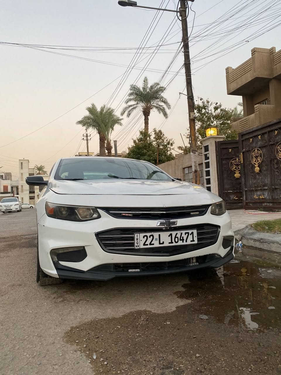 سلام عليكم 
ماليبو للبيع موديل 2018 رقم اربيل الجديد 
 السياره مواصفات LT المعروفه 
شاشه 
تحكم ستيرن
مثبت سرعه
دخول ذكي
اربع بصمات
لايت زنون اصلي
السياره جاهزه من كلشي

حداديه ممتازه
تايرات جديد
فيت بم جديد
تبريد ثلج 
السياره كامله 
ماشيه 150 الف 
حادثه // مثل ما موضح في الصور مع السونار  
السعر ١٠٤ ورقه وبيها مجال بسيط
رقم ***********
