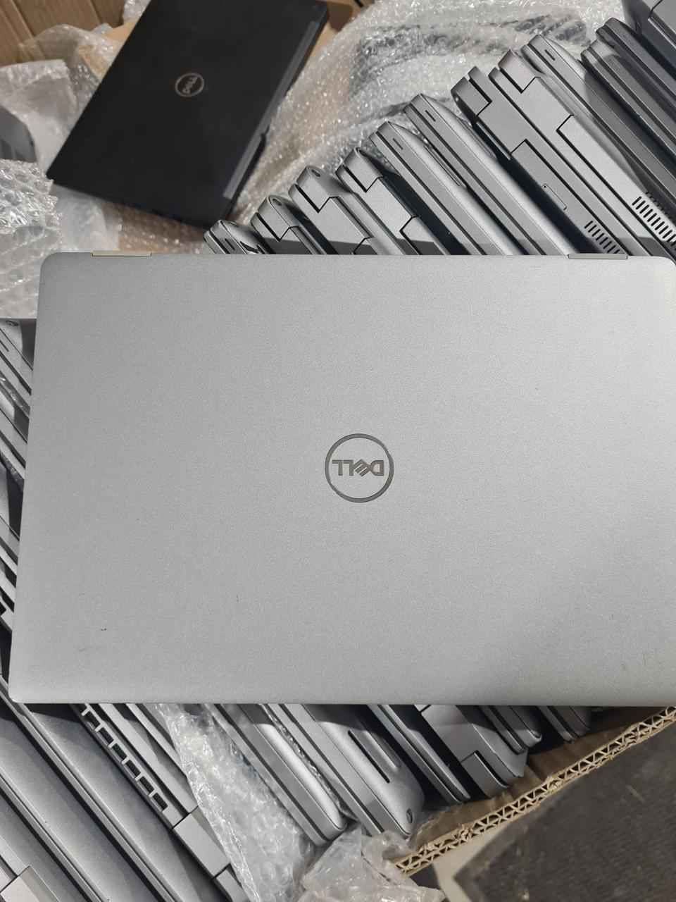 Dell Latitude 5320 
Core i5 الجيل العادي عشر

            بسعــــر 315 الف عراقي             

💼 Dell Latitude 5320 – أداء احترافي في جهاز نحيف وخفيف

يقدّم Dell Latitude 5320 مزيجًا قويًا من الأداء، الاعتمادية، وسهولة الحمل، ليكون خيارًا مثاليًا لروّاد الأعمال، الموظفين، والطلاب الذين يحتاجون جهازًا سريعًا وعمليًا طوال اليوم.

🔥 أبرز المواصفات

⚙️ المعالج
- Intel Core i5 – الجيل الحادي عشر
- أداء قوي في المهام المتعددة
- كفاءة عالية في استهلاك الطاقة

🧠 الذاكرة (RAM)
- 16GB DDR4
- سرعة ممتازة في فتح البرامج والتنقل بين المهام
- مناسب للعمل الاحترافي والتطبيقات الثقيلة

💾 التخزين
- 512GB SSD M.2 NVMe
- سرعة إقلاع عالية
- نقل بيانات أسرع بـ 5 مرات من الهاردات التقليدية
- مساحة كافية للملفات، البرامج، والمشاريع

🖥️ الشاشة
- 13.3 بوصة FHD
- دقة 1080p تمنحك وضوحًا رائعًا
- تقنية IPS لزوايا رؤية واسعة وألوان 
------------------------
مكتب ( ثائر للحاسبات )  💻

بصرة - جمهورية - شارع المكاتب - قرب صيدلية فخرية و مقابل البسة القلعة.
يوجد توصيل لجميع محافظات العراق .

*********** 
***********
«
            اتصال / واتساب / تلگرام

هواي عندي موديلات ومواصفات من أجهزة اللابتوب 💻

     اضغط على الرابط👇 و ختار الي يناسبك 

https://linktr.ee/thairmax
https://thaermax.vatrin.app البصرة, العراق
