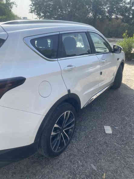 السلام عليكم 
عندي سيارة جيتور70بلس  للبيع 
محرك الف وستميه 1600
فيها ضمان مليون كيلو او 10 الف
شركة هارلم خليجي رقمها بغداد
ماشية ٤٤.٨٠٠ الف وقابل للزيادة 

.
للاتصال والاستفسار رقم الهاتف 
***********
