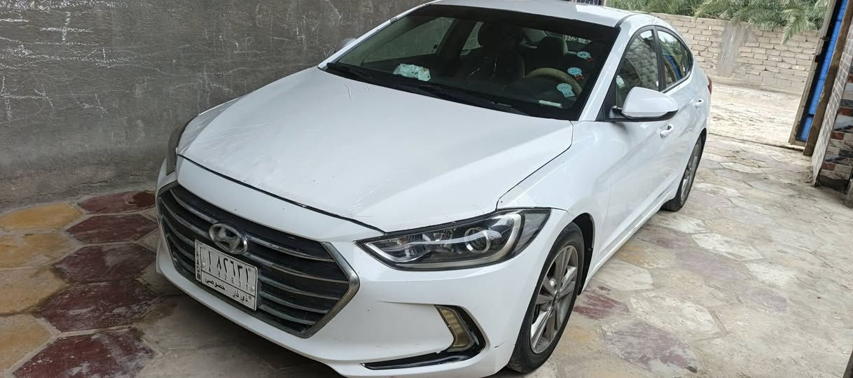 النترا بسمي مداور ثاني يوم ١٧ أمريكي بيهه تبديل بنيد فقط والباقي كفاله ضربه وصبغ وتبديل مكينه وكير شرط تبريد ثلج حداديه تخم تاير جديد السعر ١٠٣ وبيهه مجال قليل مكان السياره ناصرية سوق الشيوخ ***********
