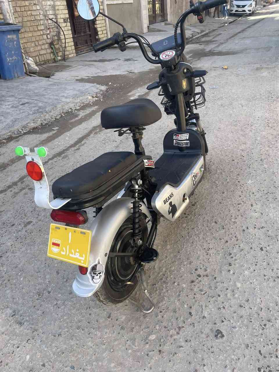 السلام عليكم.
دراجه شحن حجم 14

دراجه نضيفه

بطاريات جدد

دبل مفتاح

دبل بصمه

كهربائيات كله شغاله

كشنات نضيفه سله جديده

مرايات

كامله كل نقص مابيهه .

225

مكاني الامين الثانيه

***********
