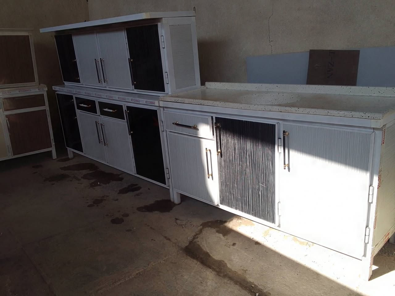 اغراض للبيع مستعمله نضيفه ع الشغل الطباخ الثلاجه ع الفحص الشراي يتفضل خاص مكاني بغداد رقم الهاتف بي واتساب اي ستفسار خاص ***********
