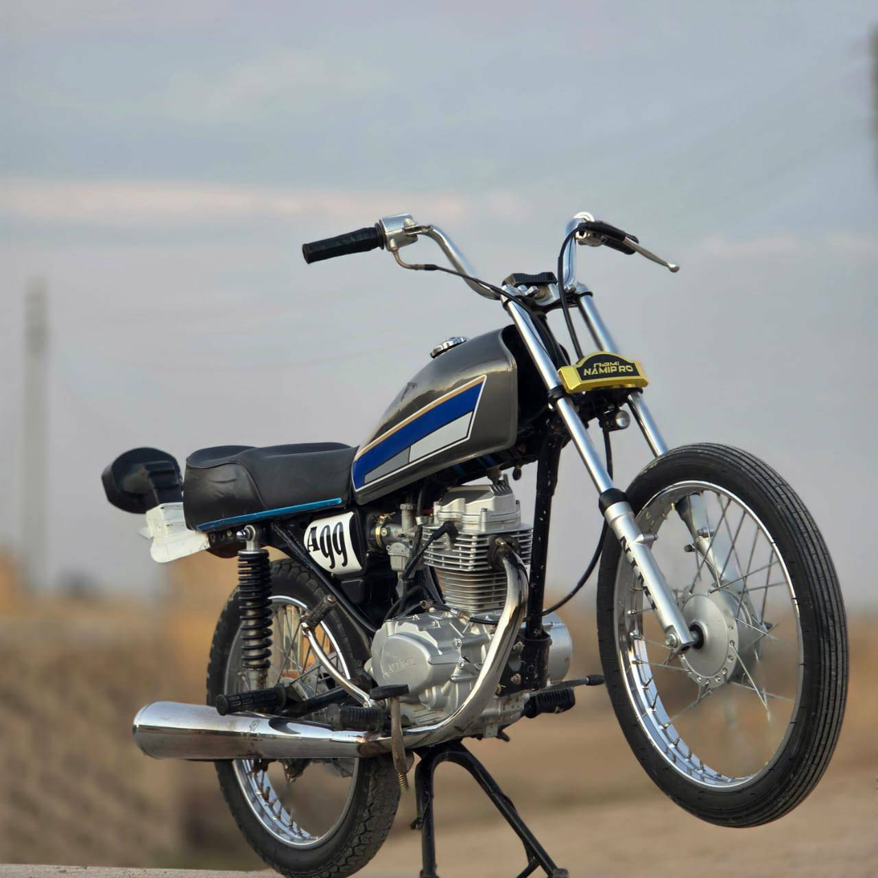 السلام عليكم دراجة تعمير حربي شاصي نامة شلامجه ومكينه نامة متياز ما مفتوحه شرط نضافة السعر 550وبية مجال لشراية  ***********مكاني سوق شيوخ (كلك)
