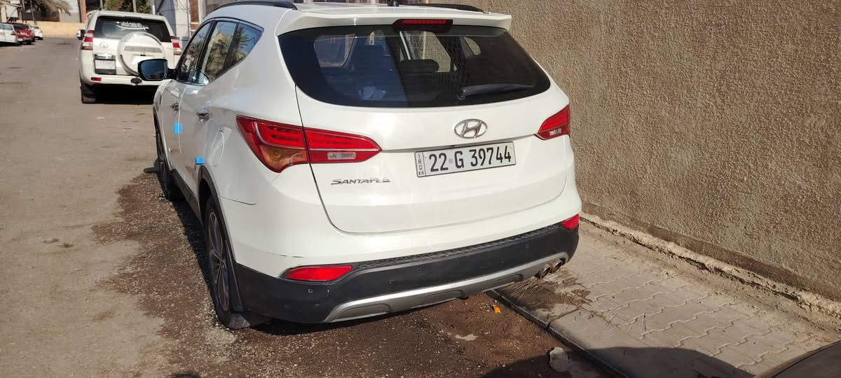 السلام عليكم
سنتافي 14 خليجي 
رقم اربيل دولي بيه نص باب صبغ فقط 
جاهزه مكاني نجف السعر 160 
***********
