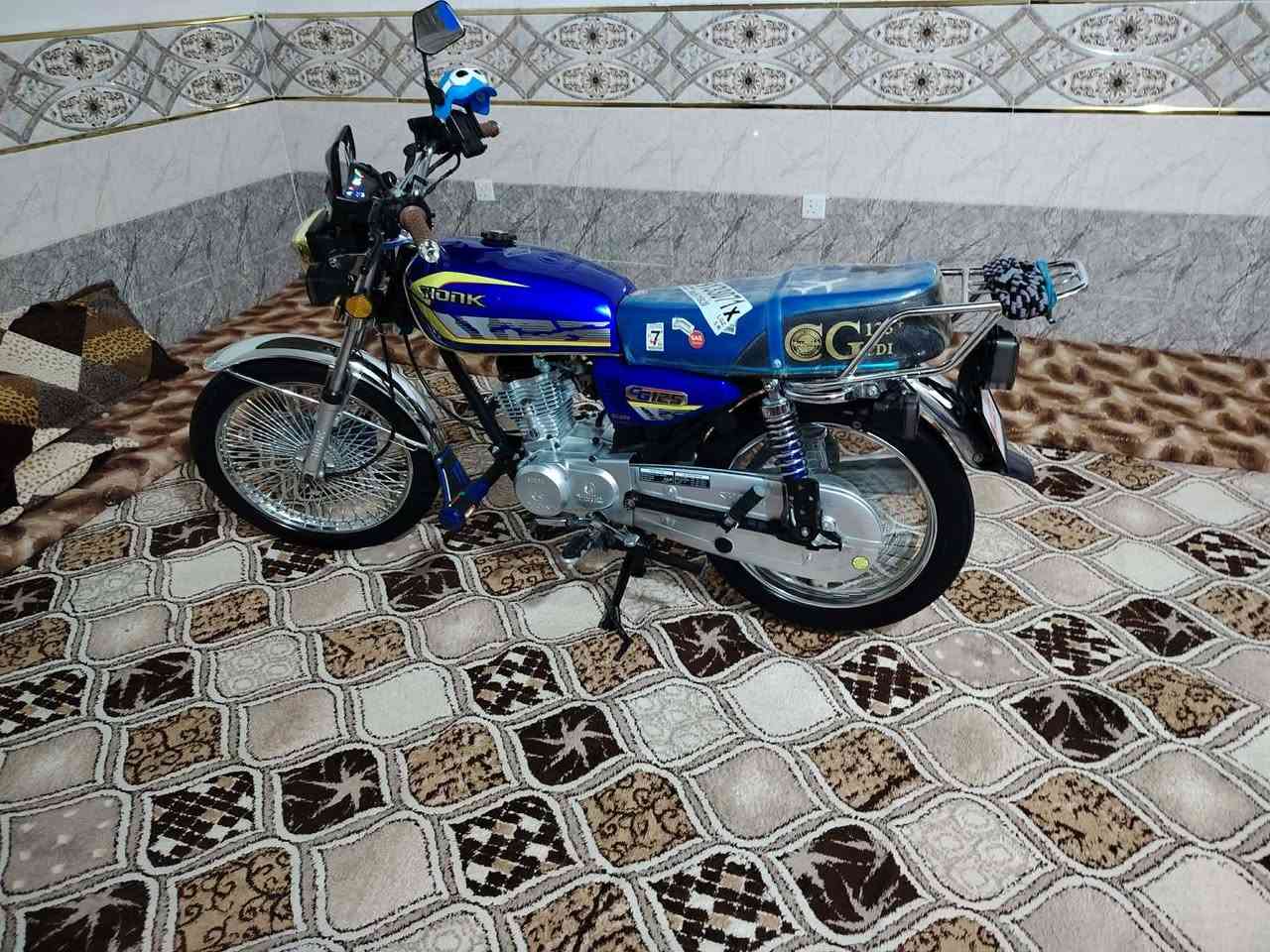 ماطور 4 كير للبيع موديل 2025 مستعمل شهر السعر 800بيها مجال الاتصال ***********
