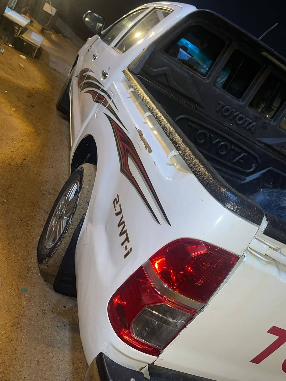 سلام عليكم فلاونزه جديده كلش مديل 14
كير عادي رقم بصره بسمي مكفول 
من فتح وتبديل مكينه مامفتوحه 
ولا تنقص ولا تبخير تخم تاير جديد حداديه جديده 
السعر 190 وبيه مجال المكان بصره 
رقم الهاتف ‭٠٧٧٤ ٠١٥ ٨٣٥٠‬
