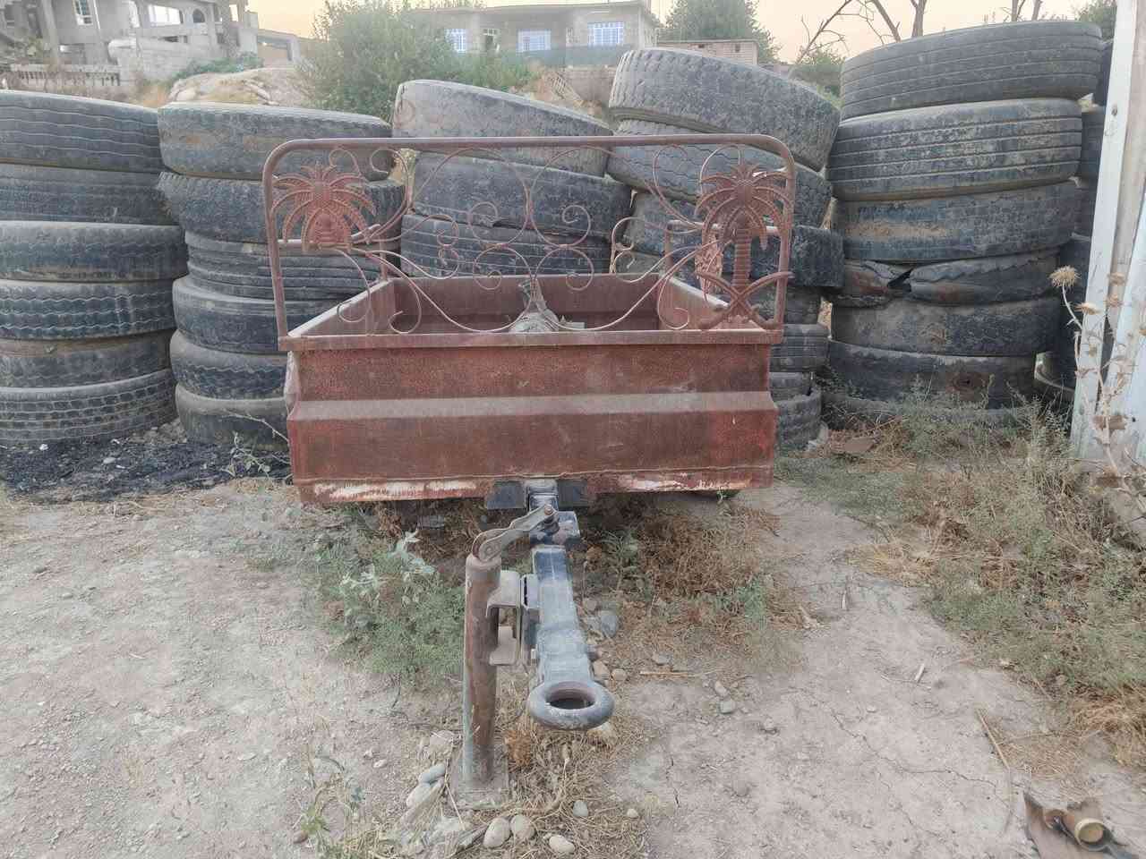 السلام عليكم  عربانه جديده ما بيها خيسان تيرات نضيف المكان الموصل السعر 350وا بيها مجال لشراي  الرقم ***********
