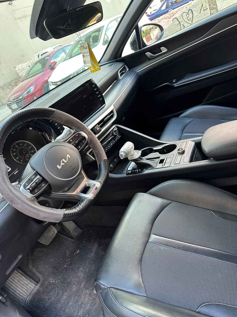 كيا K5

وارد امريكي 

موديل 2022

فئة Gt line

السيارة فول عدا البانوراما

محرك 1600 توربو 👌👍👍

بصمة تشغيل +بصمة ابواب+ بصمة صندوق 

تحديد مسار + كروز سرعة

رادار امامي ( توقف ذاتي)

رادار جاني ( نقطة عمياء)

رادار خلفي ( توقف ذاتي)

نظام auto Hold

كشنات كهرب + كشن جلد حفر شعار Gt

اشارة ترحيب عن الاقتراب 

منظومة زينون اصلي 

هاندبريك بصمة

4 انظمة قيادة 

شاشة كبيرة تدعم الكار بلي

شحن لاسلكي 

تبريد منفصل 

السيارة ماشيا 30 فقط 

الضرر بوند مبدل فقط وصورة الضرر منزلها بالمنشور🚫💯

رقم جديد + سنوية جديدة + هزة جديدة

السعر 173✅✅✅


**إذا كنت صاحب هذا الإعلان وتريد حذفه لأي سبب، رجاءا أرسل رسالة إلى الدعم الفني**