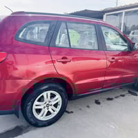 سنتافي موديل 2012 امريكي محرك 6سلندر رقم ديالى الضرر فقط باب السايق صب...