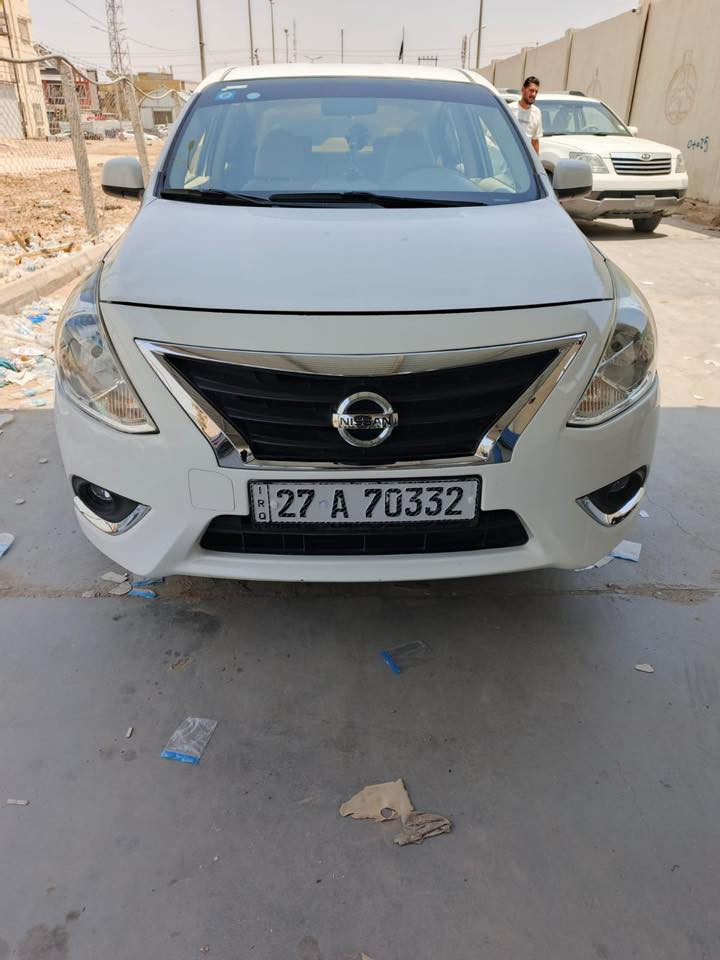 نيسان صني 2023 معوقين
ماشيه 40
ضربتها خفيفه كلش
سياره جديده بمعنى الكلمه
مكان سياره ناصريه مركز 
***********
